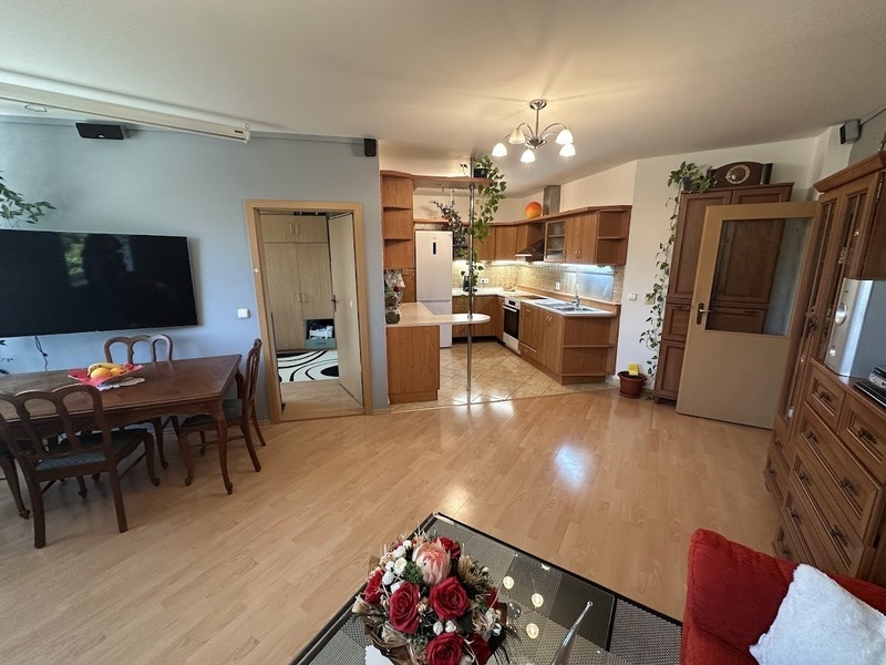 Světlý byt 3+kk, 79 m² s vlastním zastřešeným parkovacím stáním na skvělé adrese ve Zlíně