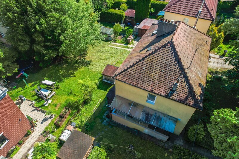 Prodej bytu 2+kk se zahradou v klasickém "Baťovském čtvrt domku" na Štefánikově ulici ve Zlíně