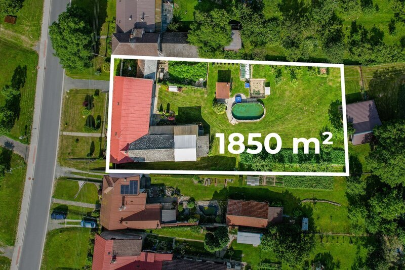 Poctivá rodinná usedlost s duší – 4+1, hospodářské budovy, velká zahrada v Halenkovicích u Zlína