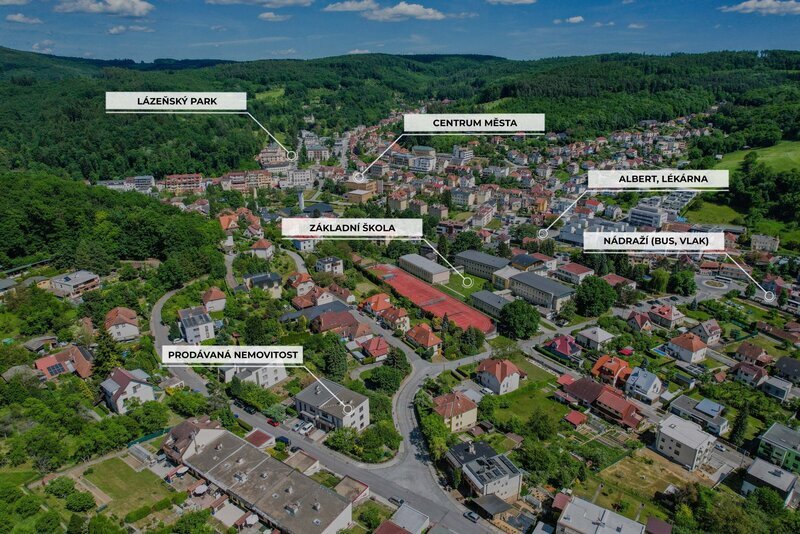 Výjimečná vila se třemi bytovými jednotkami, bazénem a investičním potenciálem v prestižní lokalitě Luhačovic