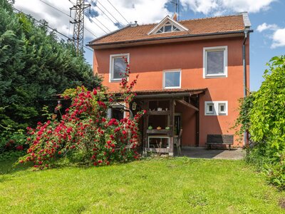 Rodinný dům se zahradou na ulici U Sokolovny, Zlín - Prštné