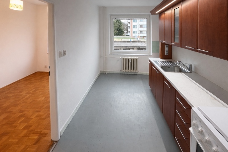 Prostorný byt 4+1 se dvěma balkony, Zlín, Jižní Svahy – Družstevní ulice