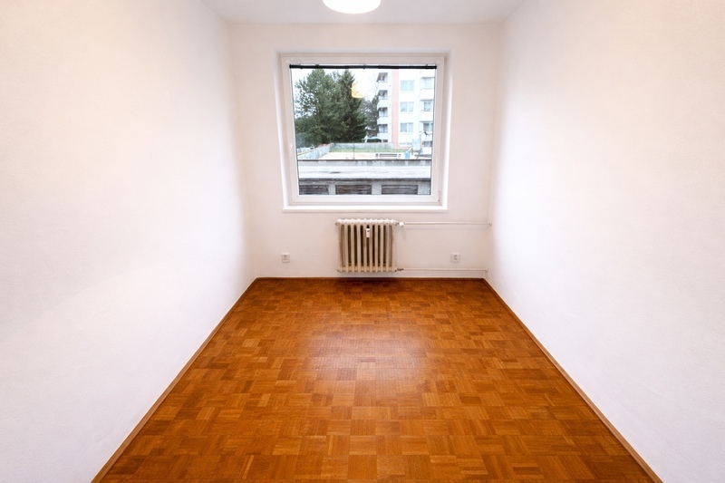 Prostorný byt 4+1 se dvěma balkony, Zlín, Jižní Svahy – Družstevní ulice