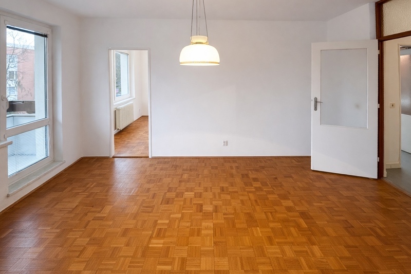 Prostorný byt 4+1 se dvěma balkony, Zlín, Jižní Svahy – Družstevní ulice