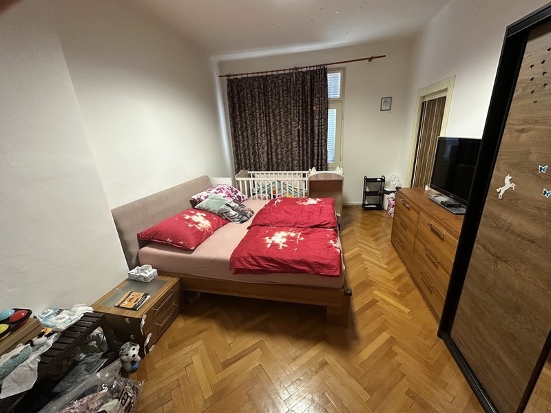 Pronájem prostorného bytu 3+kk, 95 m², přímo na náměstí Míru ve Zlíně