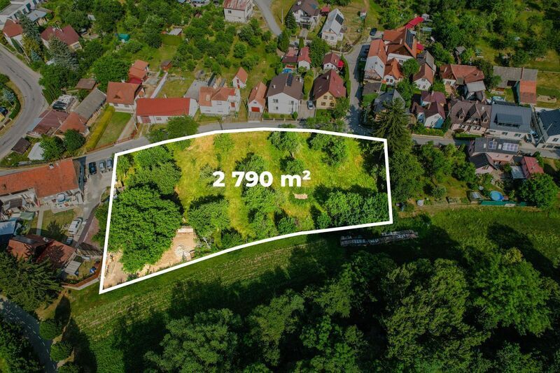 Stavební pozemek 2 790 m² | Valašské Klobouky | Výjimečný prostor pro rodinnou vilu i investici