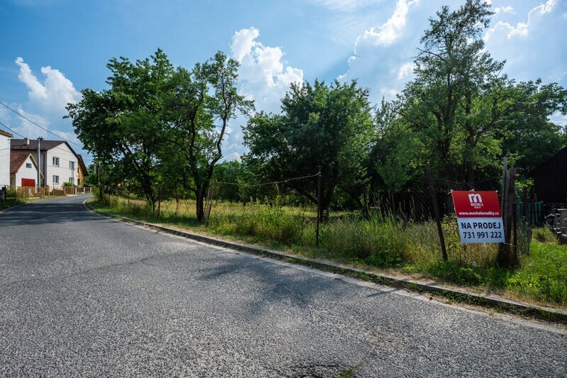 Stavební pozemek 2 790 m² | Valašské Klobouky | Výjimečný prostor pro rodinnou vilu i investici