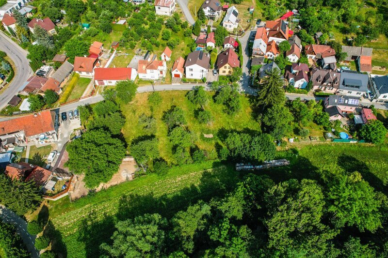 Stavební pozemek 2 790 m² | Valašské Klobouky | Výjimečný prostor pro rodinnou vilu i investici