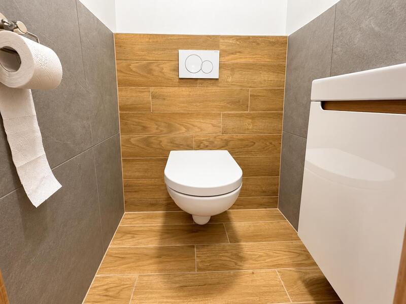 Pronájem krásně zrekonstruovaného bytu 2+1 s prostorným balkonem – Zlín, Slunečná