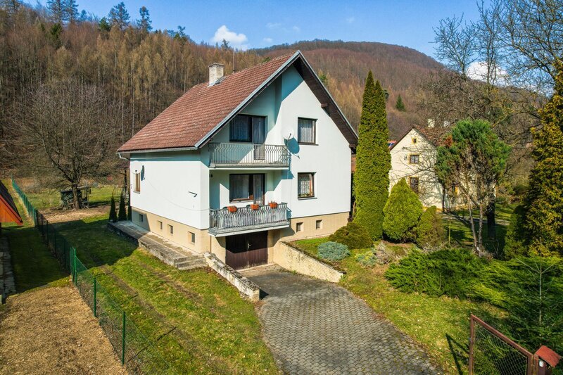 Rodinný dům 5+1 se zahradou v krásné přírodě Valašska – Sidonie u Brumova-Bylnice